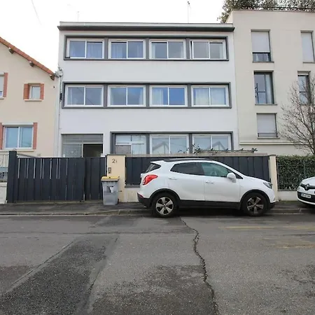 Escale-marne Fr - 102 - Free Parking - Free Luggage Storage - Equipped - Linen Included - Washing Machine - 10mn Walk Metro 8 - Rer A - Panoramic View - From 1 To 4 Guests * Maisons-Alfort