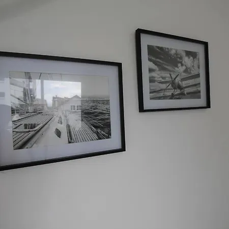 Escale-marne Fr - 102 - Free Parking - Free Luggage Storage - Equipped - Linen Included - Washing Machine - 10mn Walk Metro 8 - Rer A - Panoramic View - From 1 To 4 Guests Apartmán *