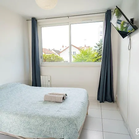 Escale-marne Fr - 102 - Free Parking - Free Luggage Storage - Equipped - Linen Included - Washing Machine - 10mn Walk Metro 8 - Rer A - Panoramic View - From 1 To 4 Guests * Maisons-Alfort