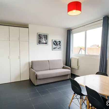 Apartmán Escale-marne Fr - 102 - Free Parking - Free Luggage Storage - Equipped - Linen Included - Washing Machine - 10mn Walk Metro 8 - Rer A - Panoramic View - From 1 To 4 Guests