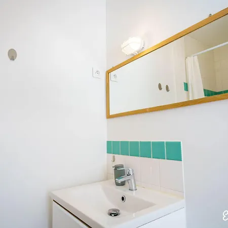 Escale-marne Fr - 102 - Free Parking - Free Luggage Storage - Equipped - Linen Included - Washing Machine - 10mn Walk Metro 8 - Rer A - Panoramic View - From 1 To 4 Guests Maisons-Alfort