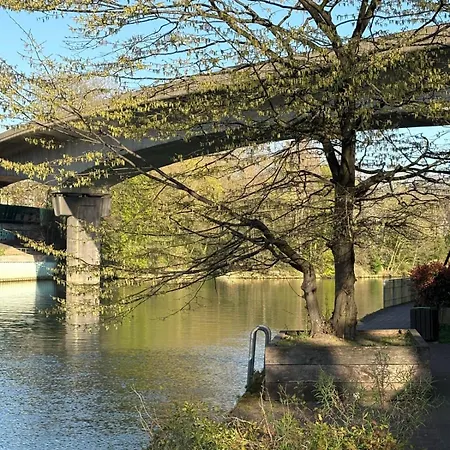 Escale-marne Fr - 102 - Free Parking - Free Luggage Storage - Equipped - Linen Included - Washing Machine - 10mn Walk Metro 8 - Rer A - Panoramic View - From 1 To 4 Guests Apartmán *